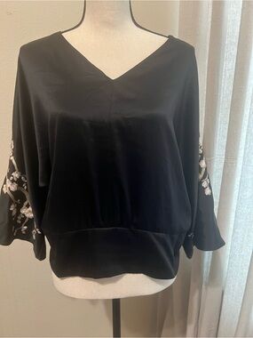 New York & Company Black Embroidered Bell Sleeve Blouse | Size M